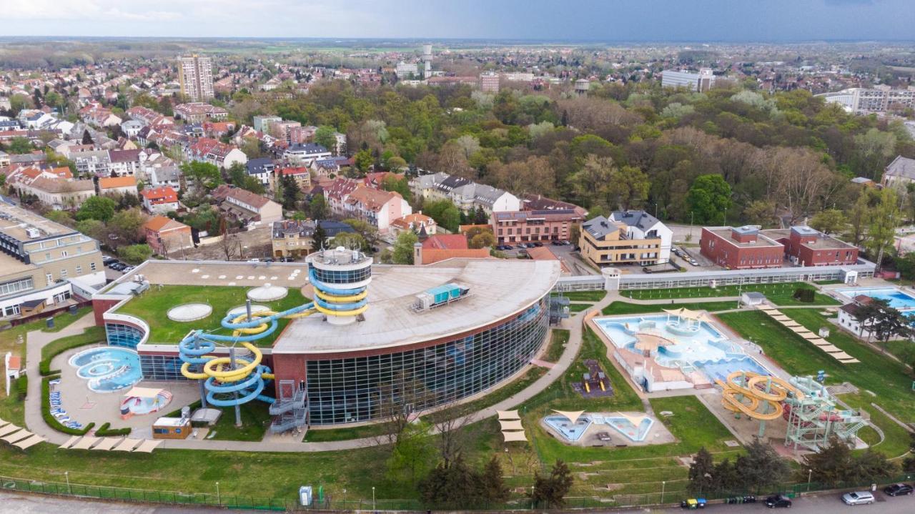 Tisza Gyoengye Apartmanok Szeged Exterior photo