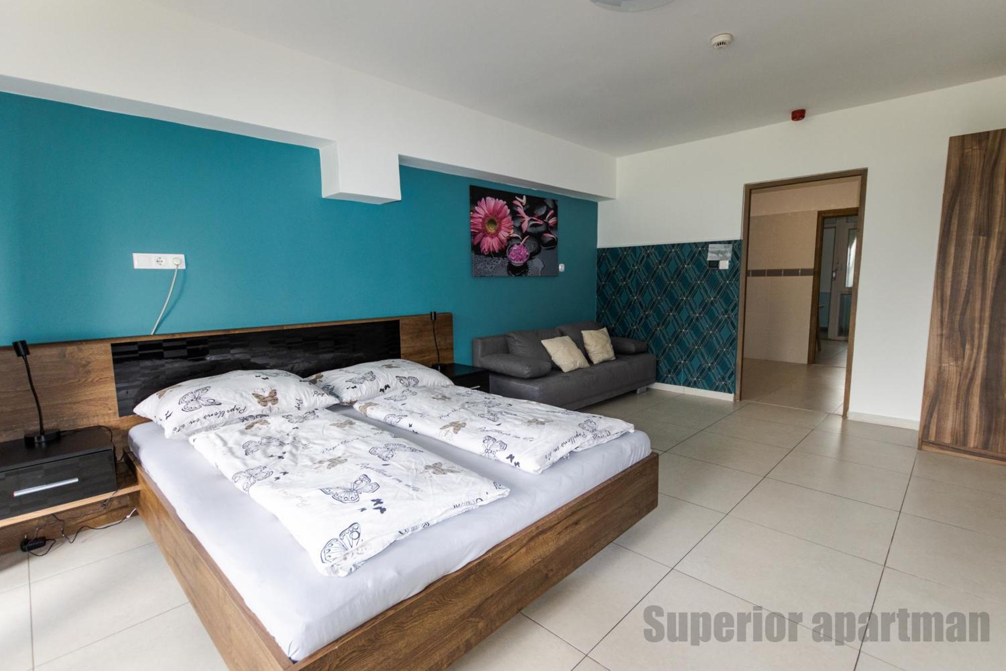 Tisza Gyoengye Apartmanok Szeged Room photo